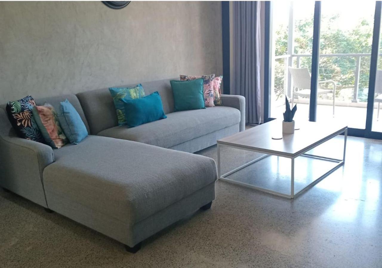 Princes Grant 2 Bedroom Apartment Blythedale Beach